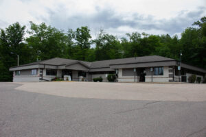 Exterior Lakewood 300x200