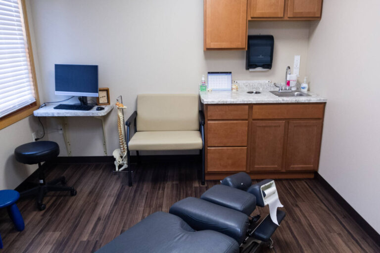 HRE Ground Floor Chiro Exam Room 1 768x512