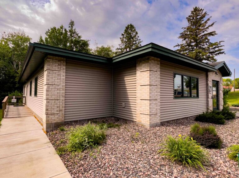 Cumberland Clinic Exterior 3 768x572