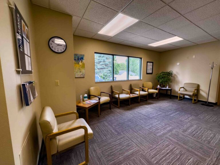 Cumberland Clinic Waiting Room 1 768x578